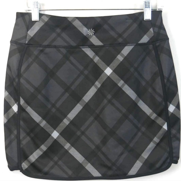 Athleta Dresses & Skirts - Athleta Plaid Tech Stretch Wander Skirt Size M, Black & Gray, Fleece Lining,